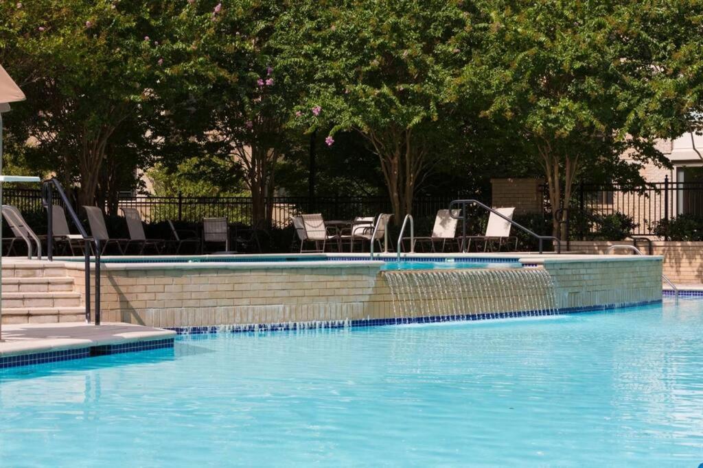 Awesome 1 Bedroom Apt + Den At Crystal City With Gym Arlington Exterior photo